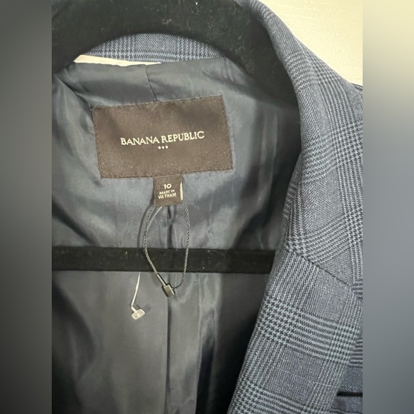 Banana Republic Suit Blazer - matching items available - Picture 4 of 6